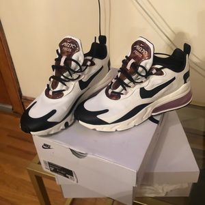 Brand new Nike air max 270 women size 9.5